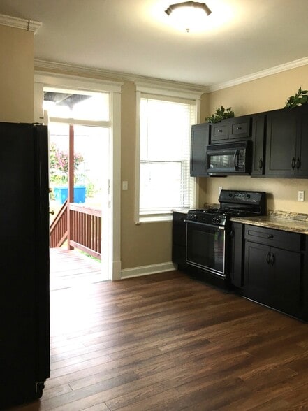 Building Photo - 4924 Itaska St