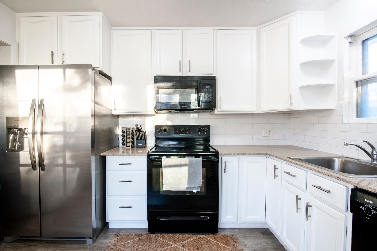 Building Photo - 1895 S 200 E