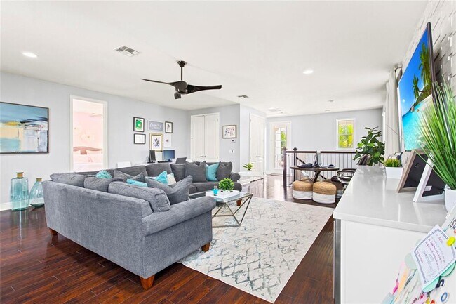 Building Photo - 10067 Mere Pkwy