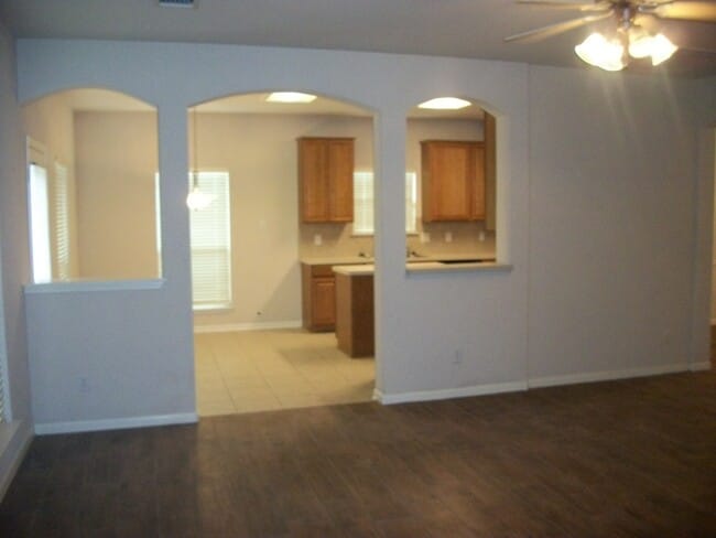 Building Photo - Beautiful home in Stone Oak area!