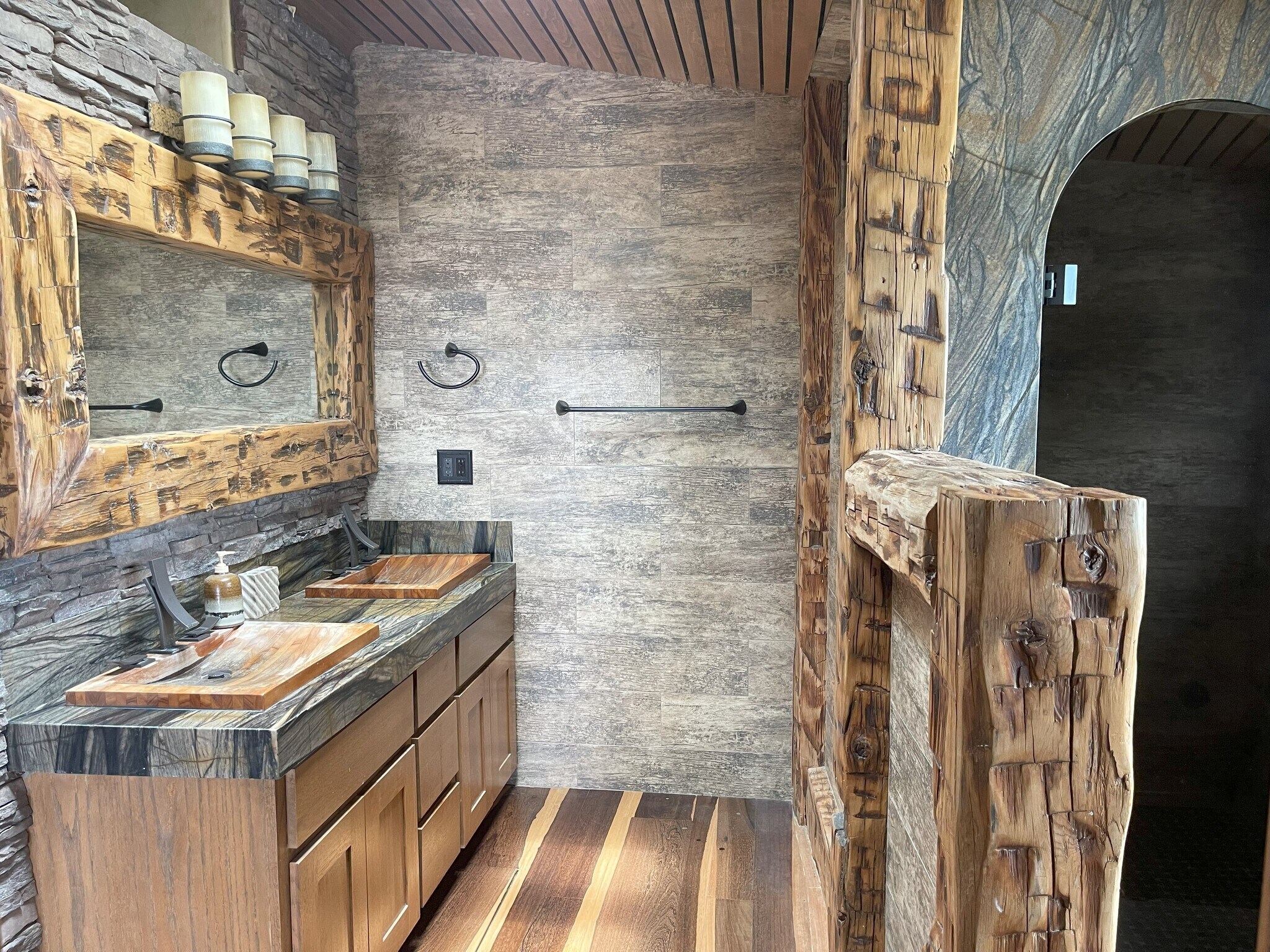 Master Bath - 1173 Van Nuys St