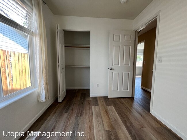 Building Photo - 3 br, 2 bath House - 4918 SW 9th Court