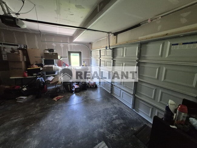 Building Photo - 10513 Greenbrook Dr