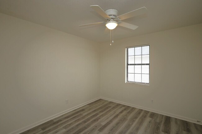 Building Photo - 2816 Kirkwood Cir