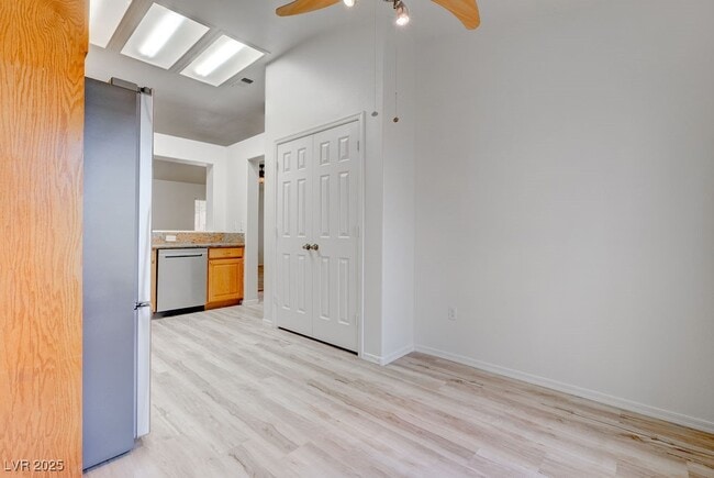 Building Photo - 2079 Poppywood Ave