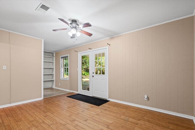 Building Photo - 5516 Brightwood Ln