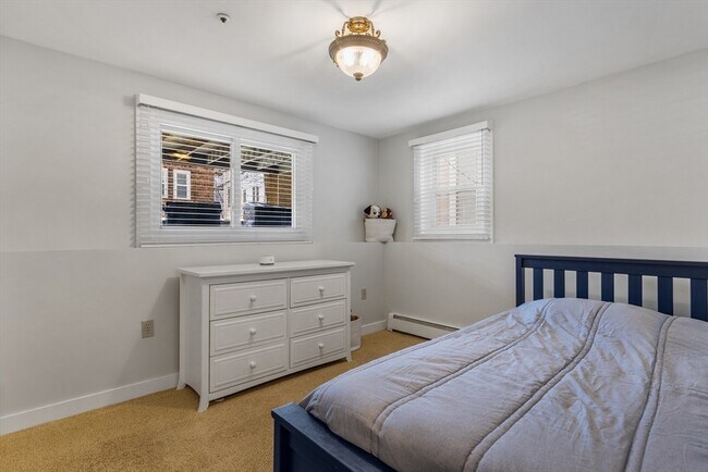 Building Photo - 68 I St