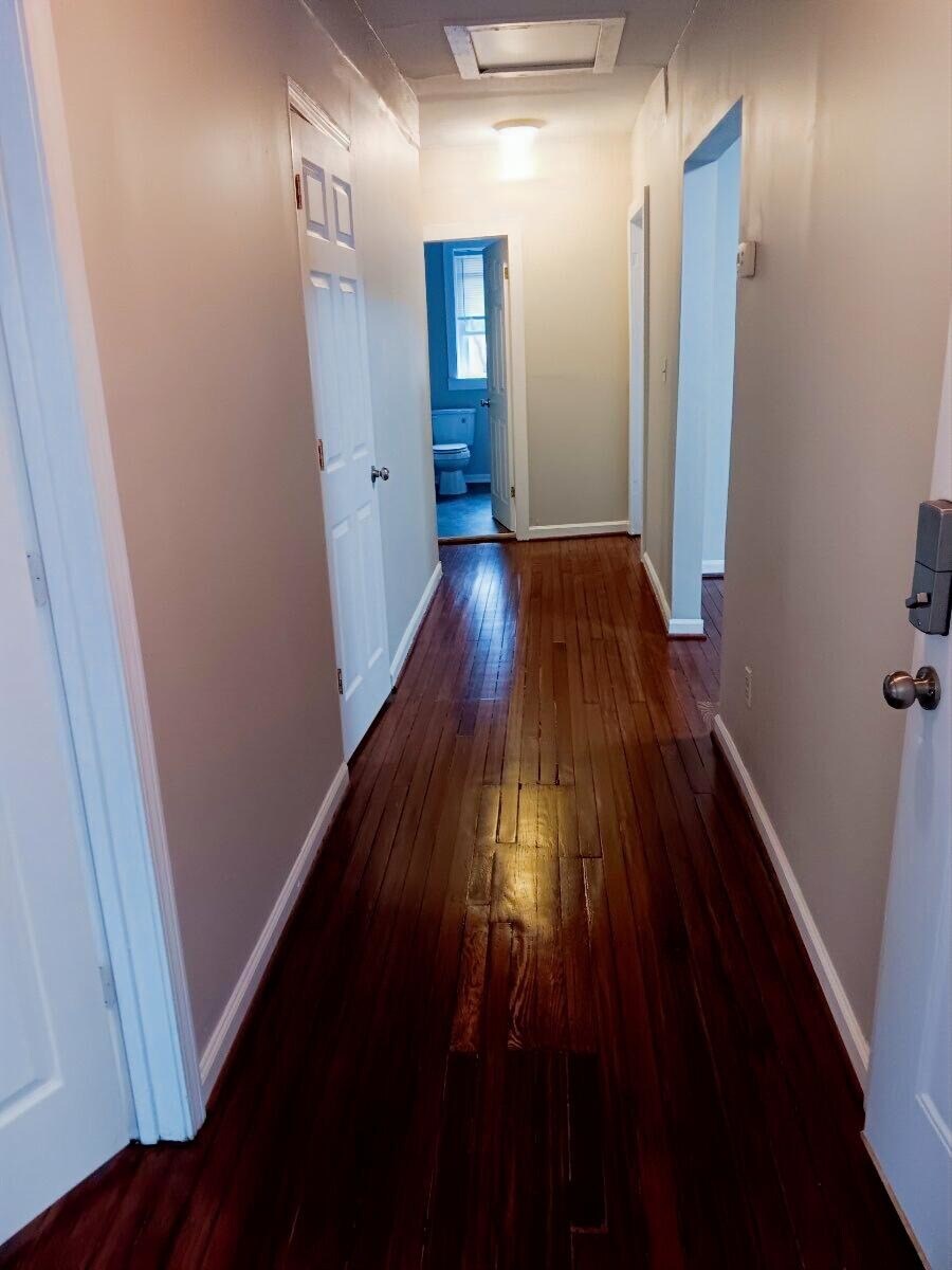 Hallway - 1609 Chapman Ave SW