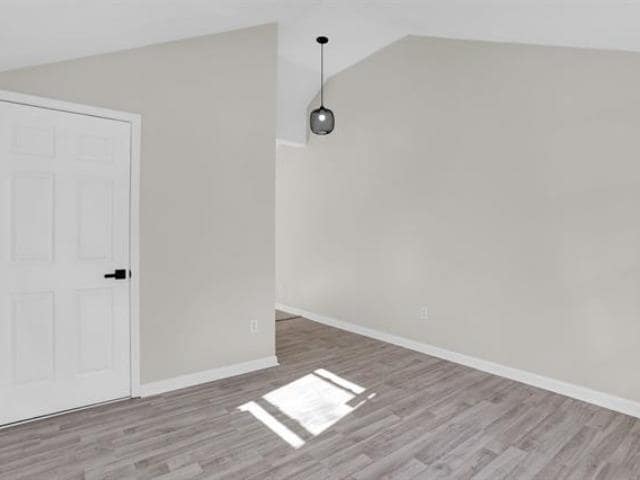 Building Photo - 4955 Walnut Grove Rd