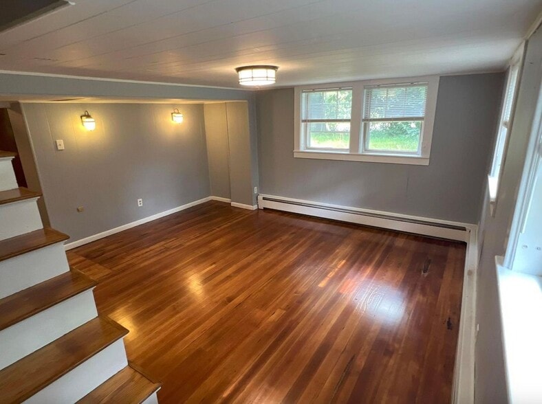 Building Photo - 116 Concord, Rear