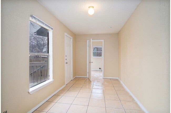 Building Photo - 838 Nevada St