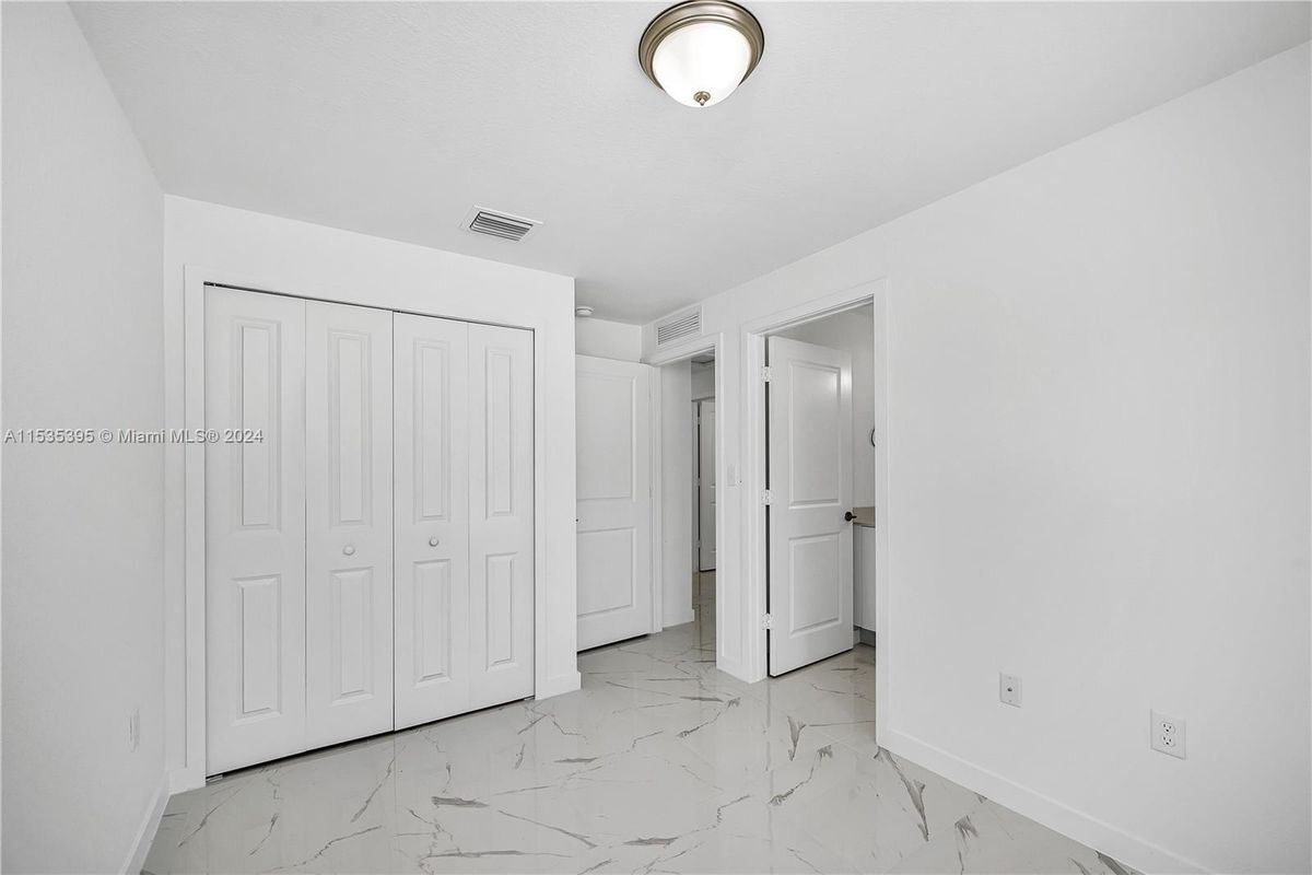 Building Photo - 22300 SW 117th Ave