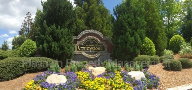 Building Photo - 2635 Runnymede Ct