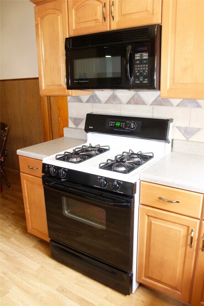 Building Photo - 5542 Turtle Creek Rd