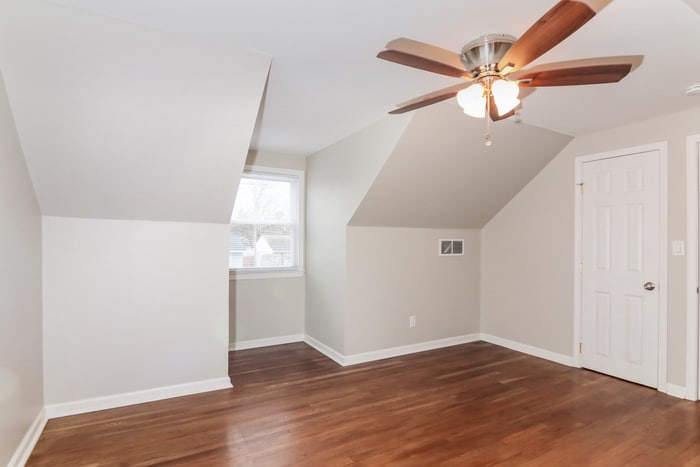 Building Photo - 4150 Beechgrove Dr