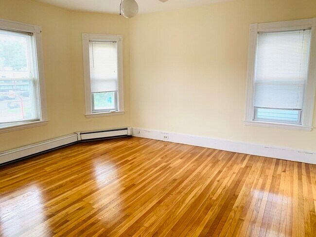 Building Photo - 801 Boylston St