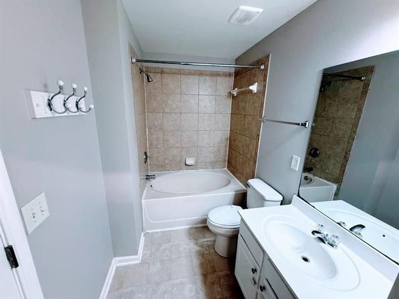 Building Photo - 940 Prestwyck Ct