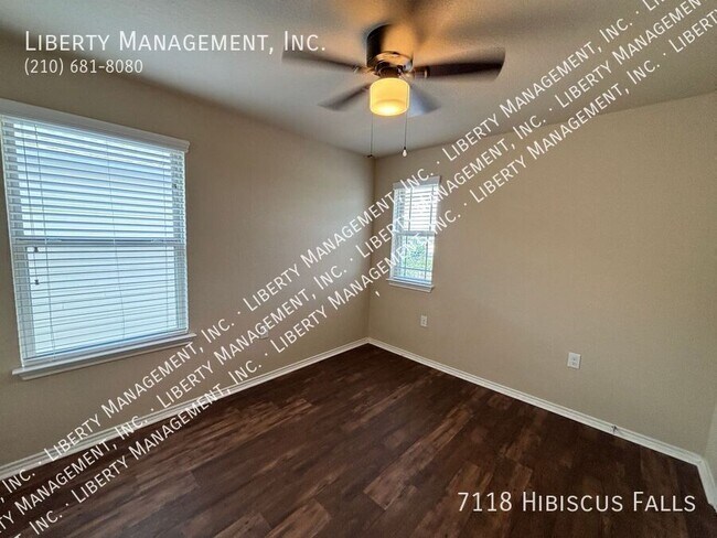 Building Photo - 7118 Hibiscus Falls
