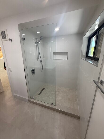 Building Photo - 1762 SW 131st Place Cir S
