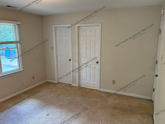 Building Photo - 5512 Hamstead Crossing