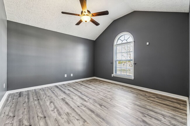 Building Photo - Upperglade Ct