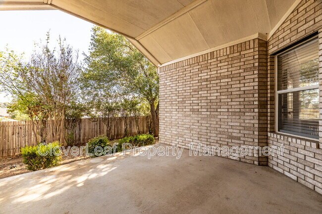 Building Photo - 21519 Rio Comal