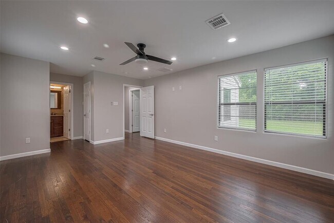 Building Photo - 3206 Arbor St