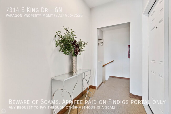 Building Photo - 7314 S King Dr