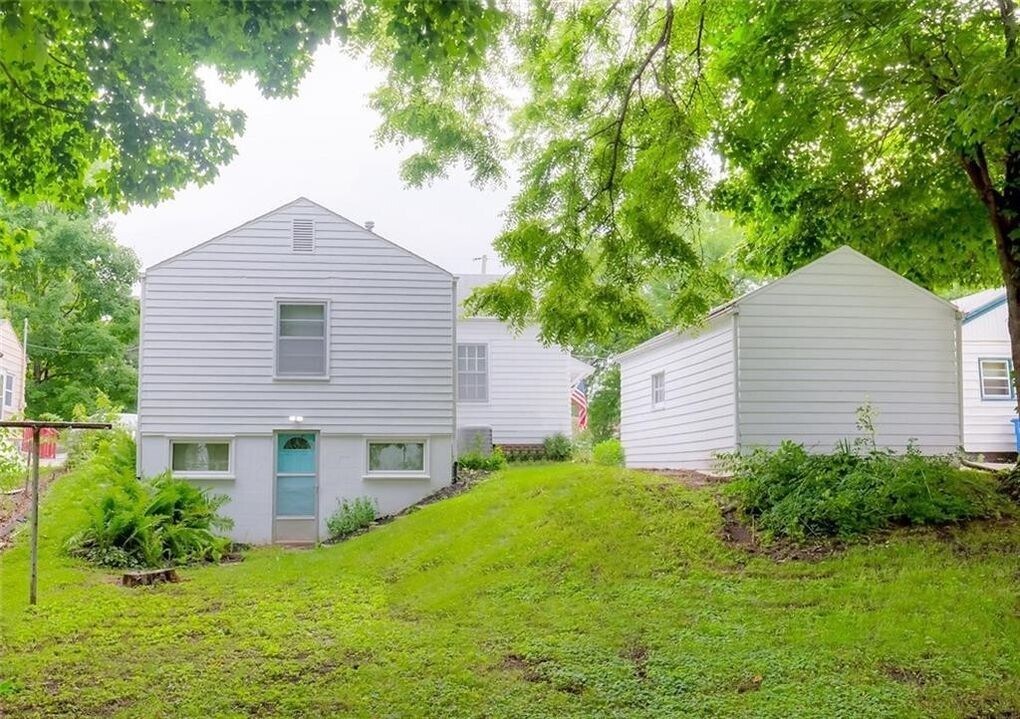 Building Photo - 4124 3rd St