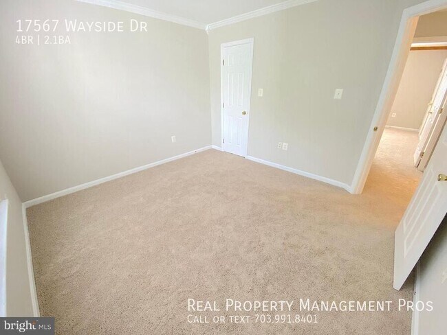 Building Photo - 17567 Wayside Dr