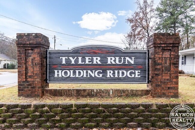 Building Photo - 810 Tacy Pl