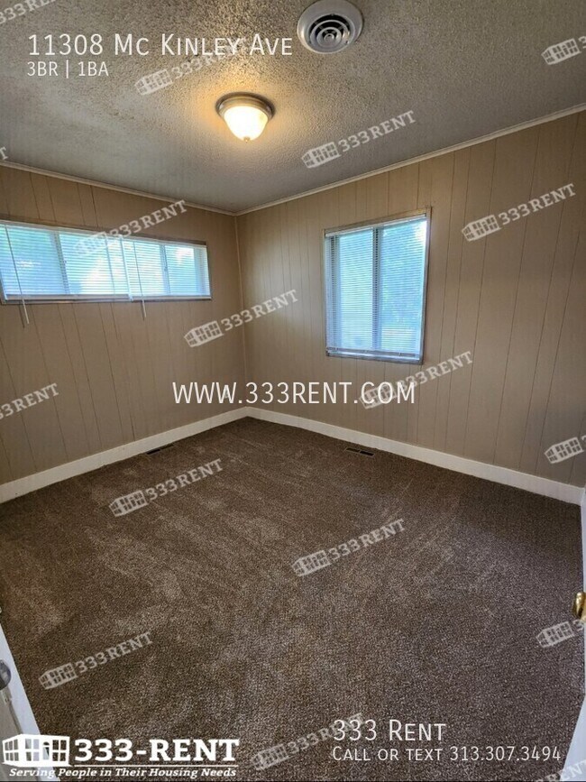 Building Photo - 11308 Mc Kinley Ave