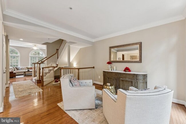 Building Photo - 1627 Colonial Hills Dr