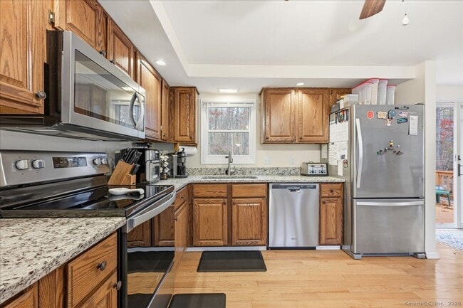 Building Photo - 198 Dartmouth Dr