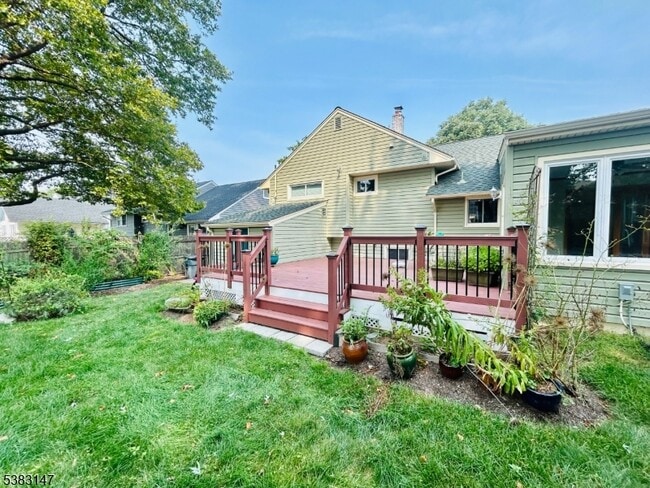 Building Photo - 28 Urma Pl