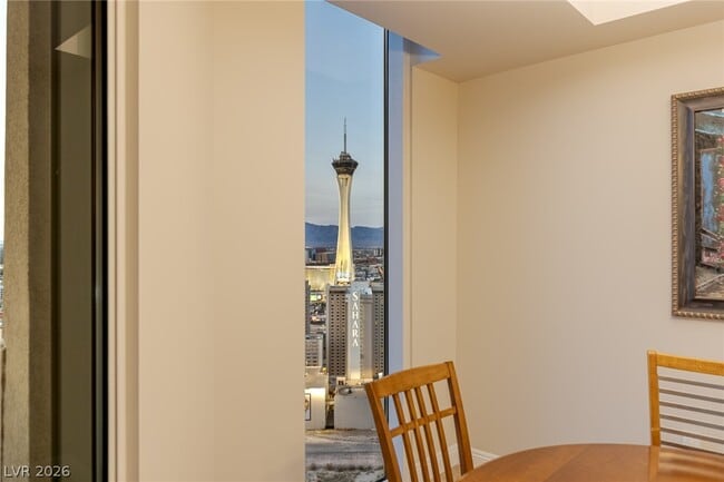 Building Photo - 2777 Paradise Rd