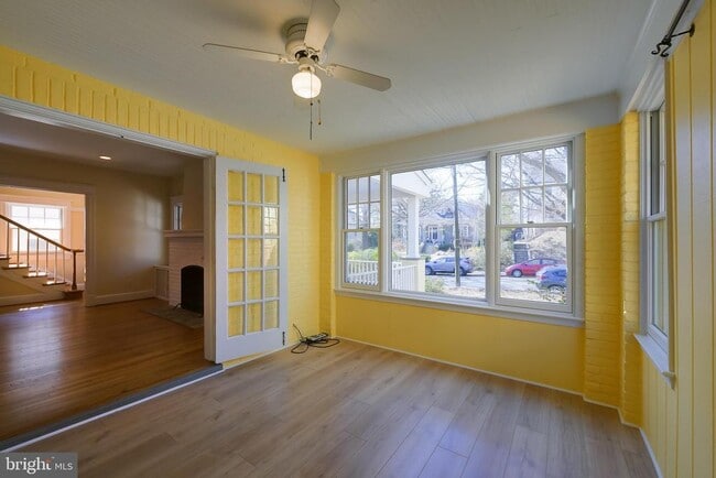 Building Photo - 5717 Chevy Chase Pkwy NW