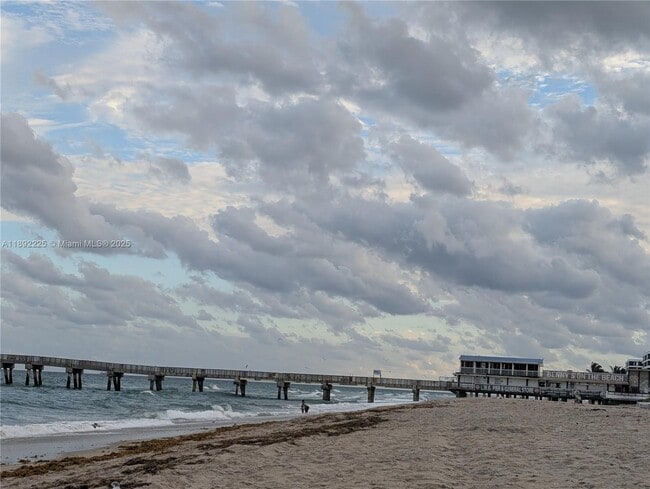 Building Photo - 419 S C St