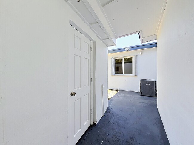 Building Photo - 10235 SW 177th St
