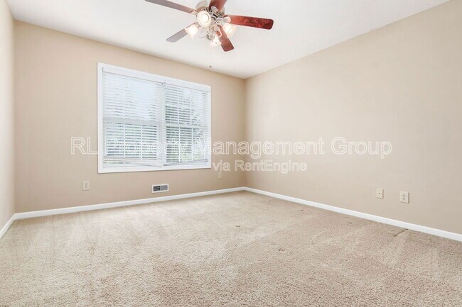 Building Photo - 484 Serenity Dr