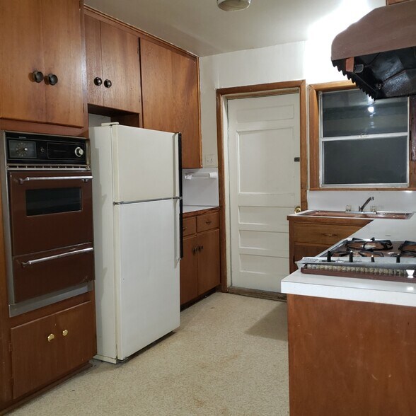Building Photo - 309 Fowzer St