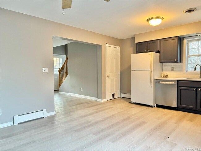 Building Photo - 18 Old Little Britain Rd