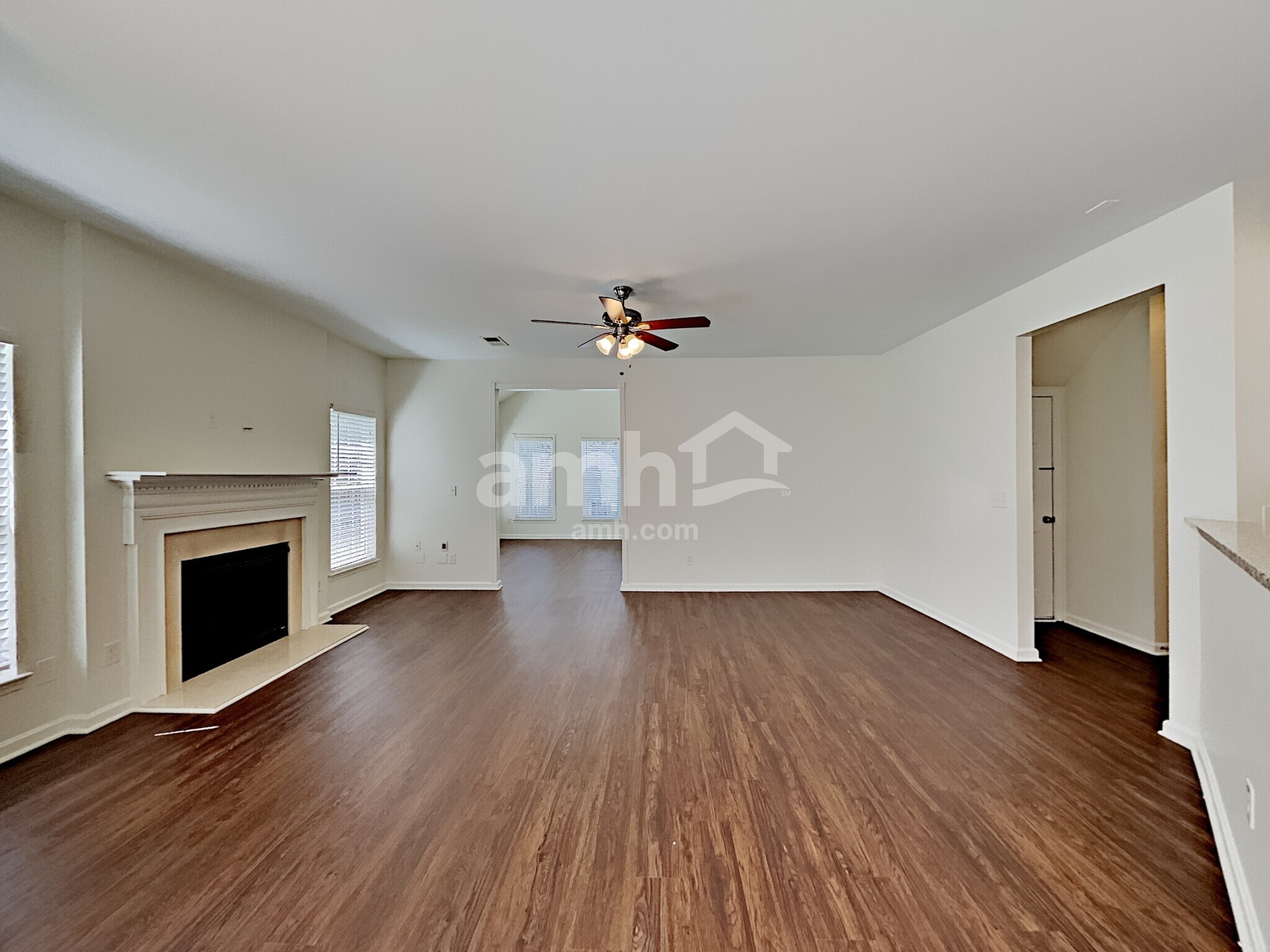 Building Photo - 1019 Canopy Dr