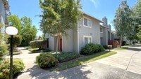 Building Photo - Concord Beautiful remodeled 3 bedroom 2.5 ...