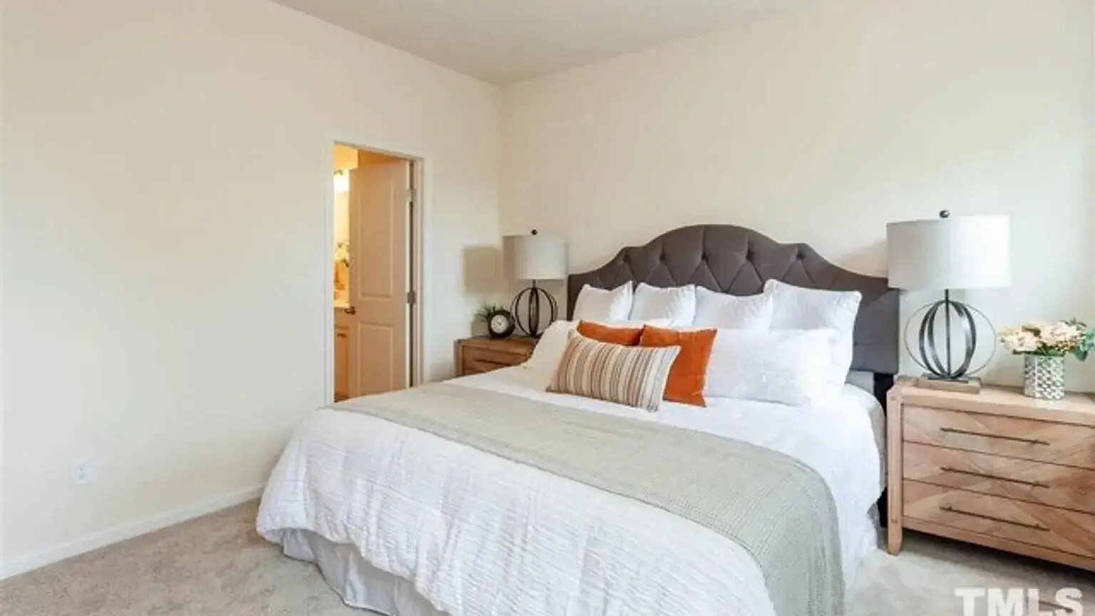 Building Photo - 2230 Chattering Lory Ln