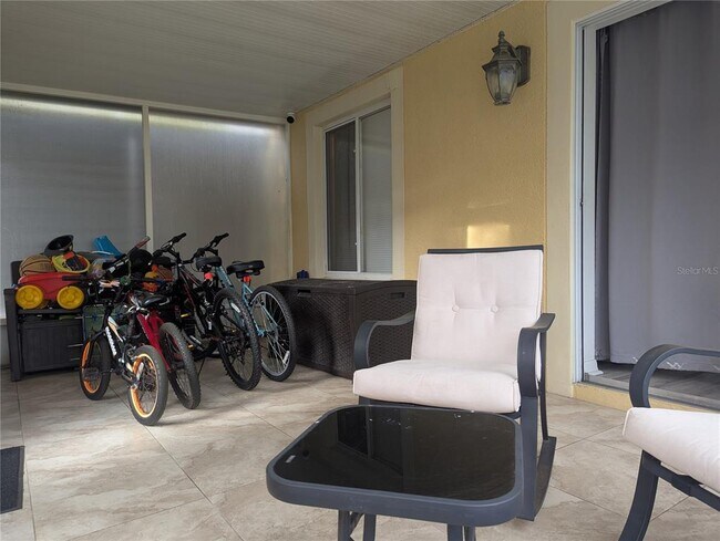 Building Photo - 10740 Keys Gate Dr