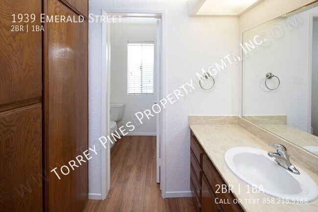 Building Photo - *2 WEEKS FREE!* 2BR with 2 Parking Spaces ...