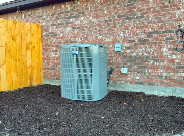 Building Photo - 9201 Rhea Dr