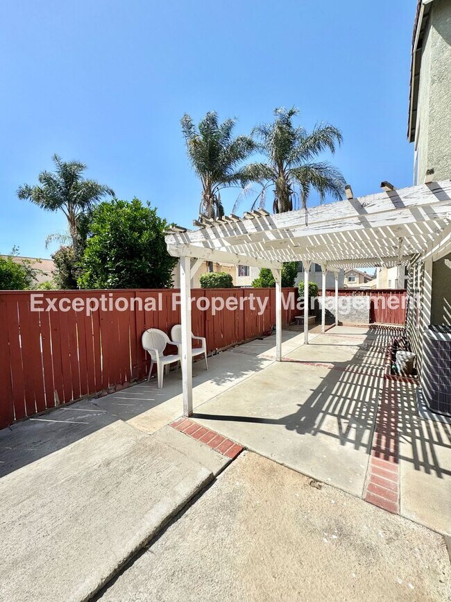Building Photo - 11748 San Ribas Rd