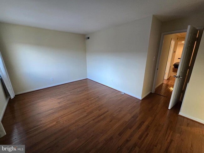 Building Photo - 8000 Chanute Pl